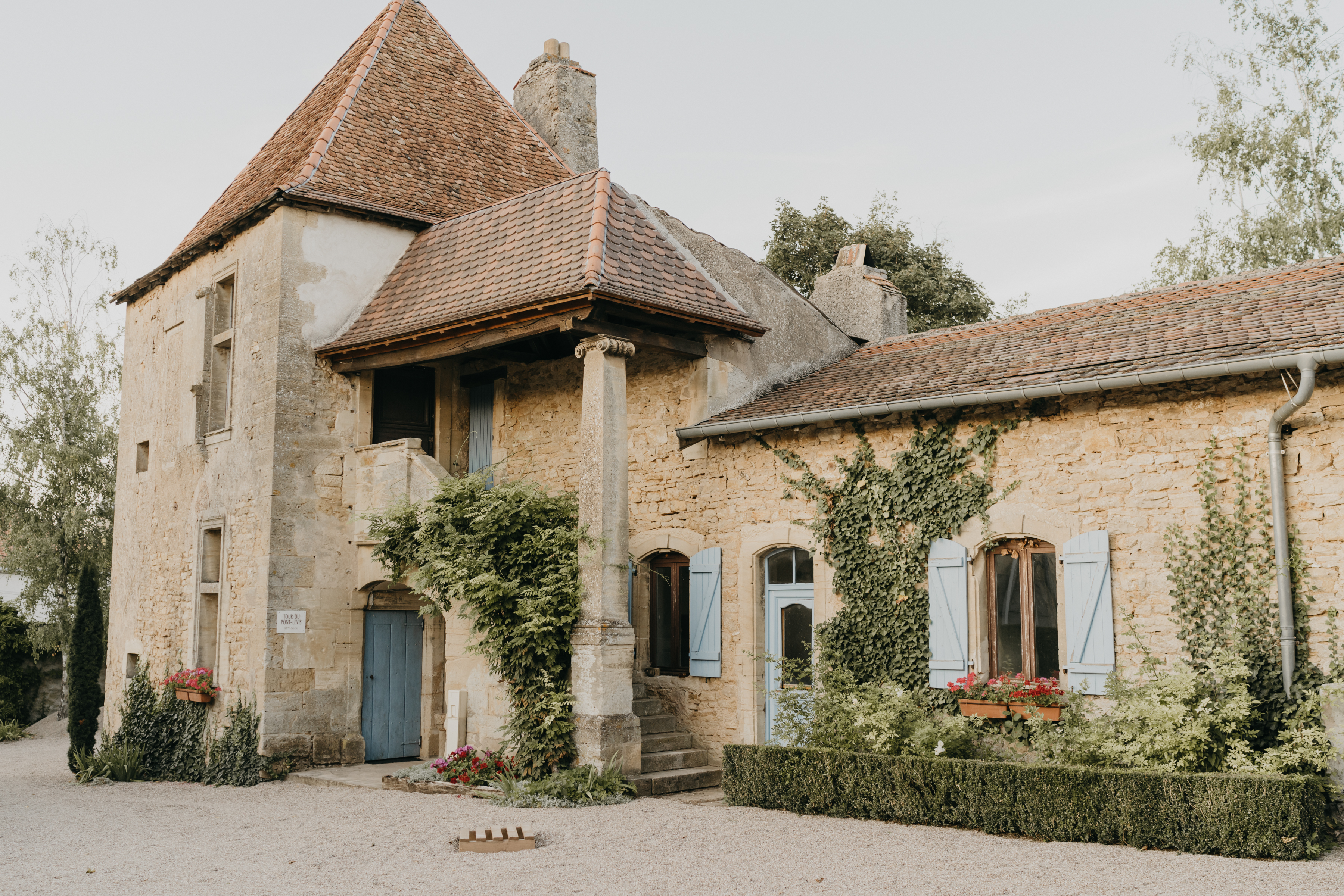 {"fr":"Château médiéval de Jaulny du XIIe siècle","en":"Jaulny medieval castle from the 12th century"}