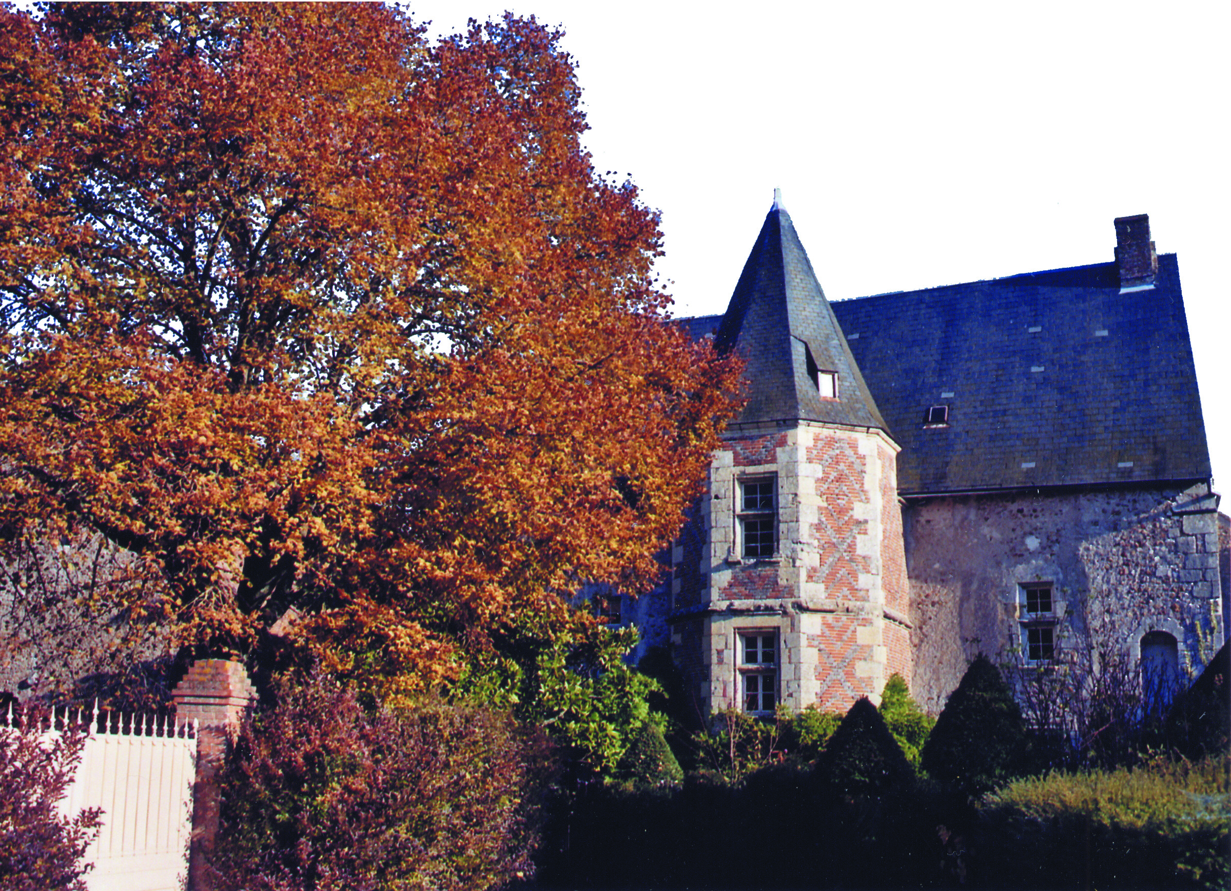 {"fr":"  VILLAGE de CARACTÈRE du LOIRET","en":"  VILLAGE OF CHARACTER OF LOIRET"}