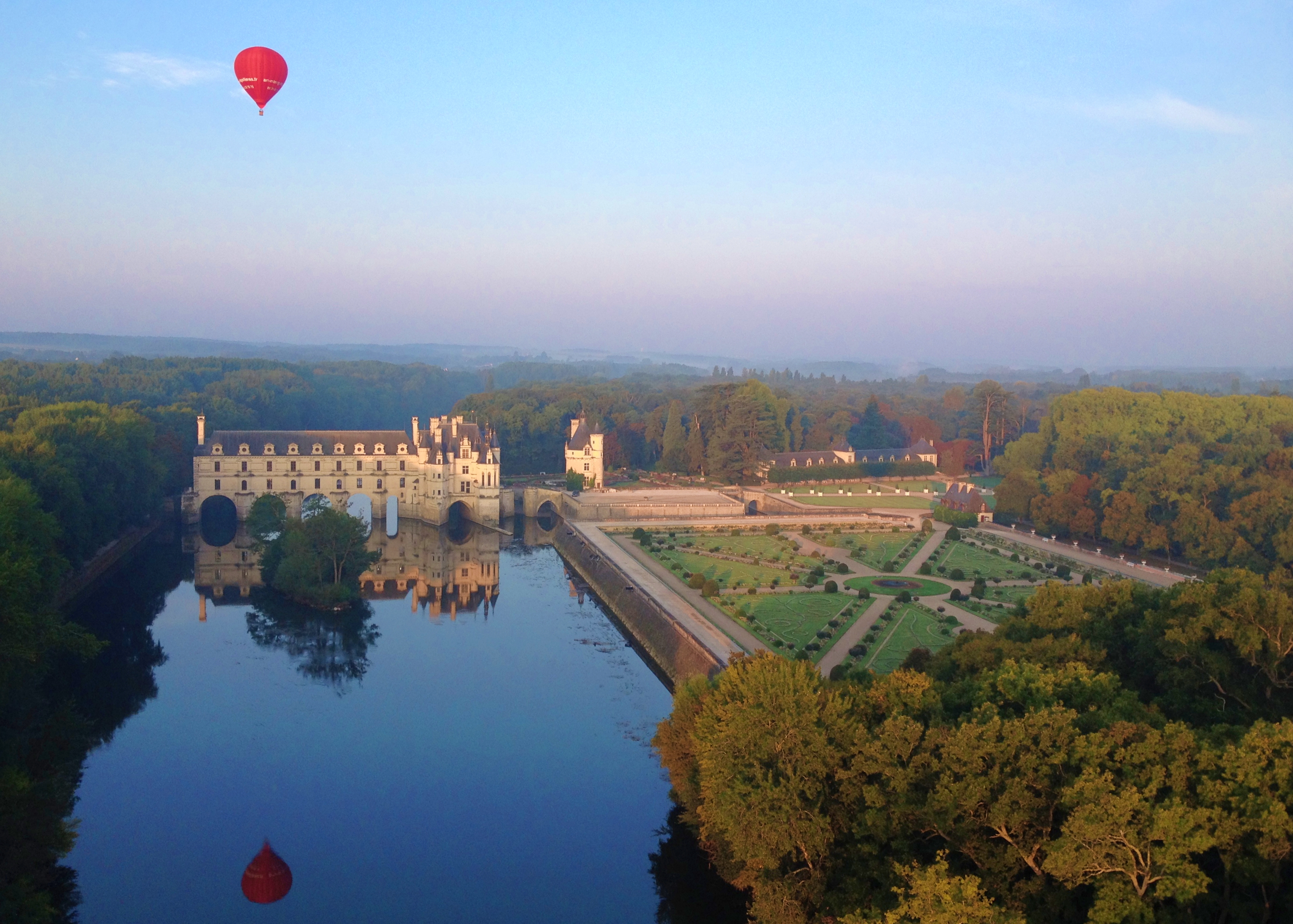 Vol VIP pour 2 en montgolfière 7/7j en Touraine à Chenonceaux